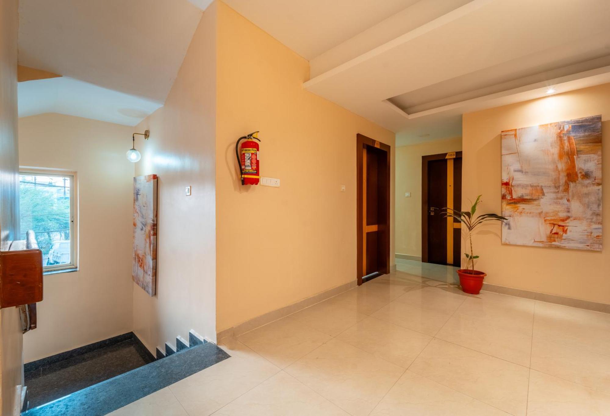 Treebo Premium Zorba Hotel โบปาล ภายนอก รูปภาพ