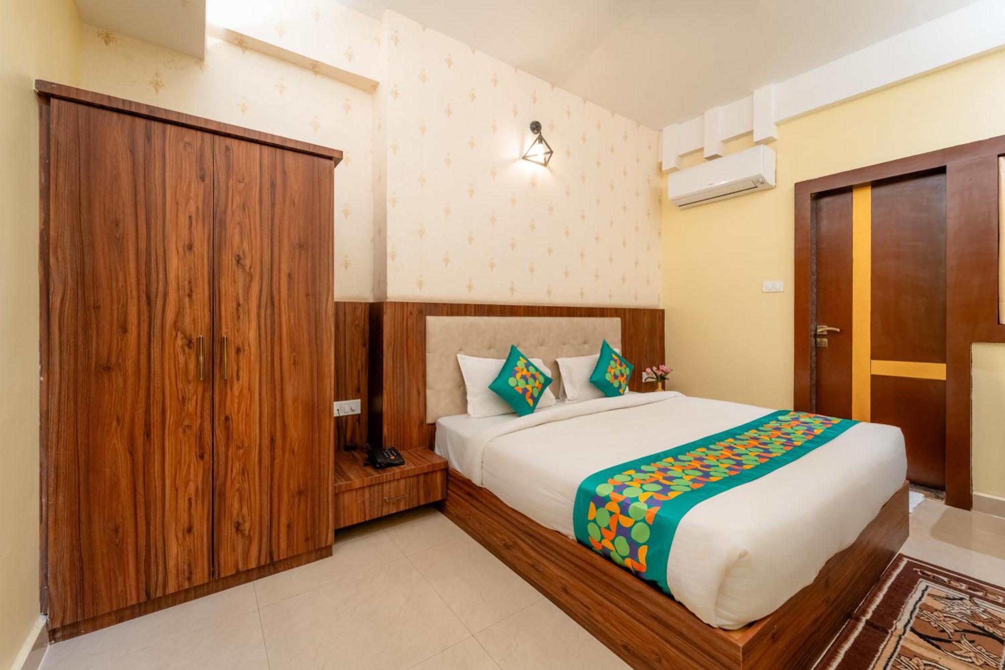 Treebo Premium Zorba Hotel โบปาล ภายนอก รูปภาพ