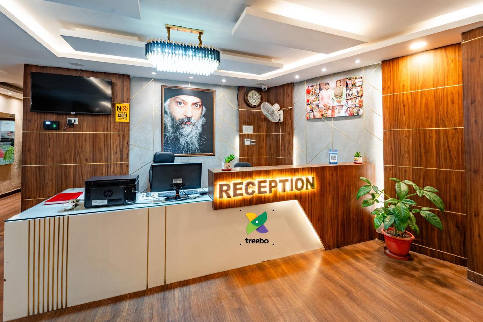 Treebo Premium Zorba Hotel โบปาล ภายนอก รูปภาพ