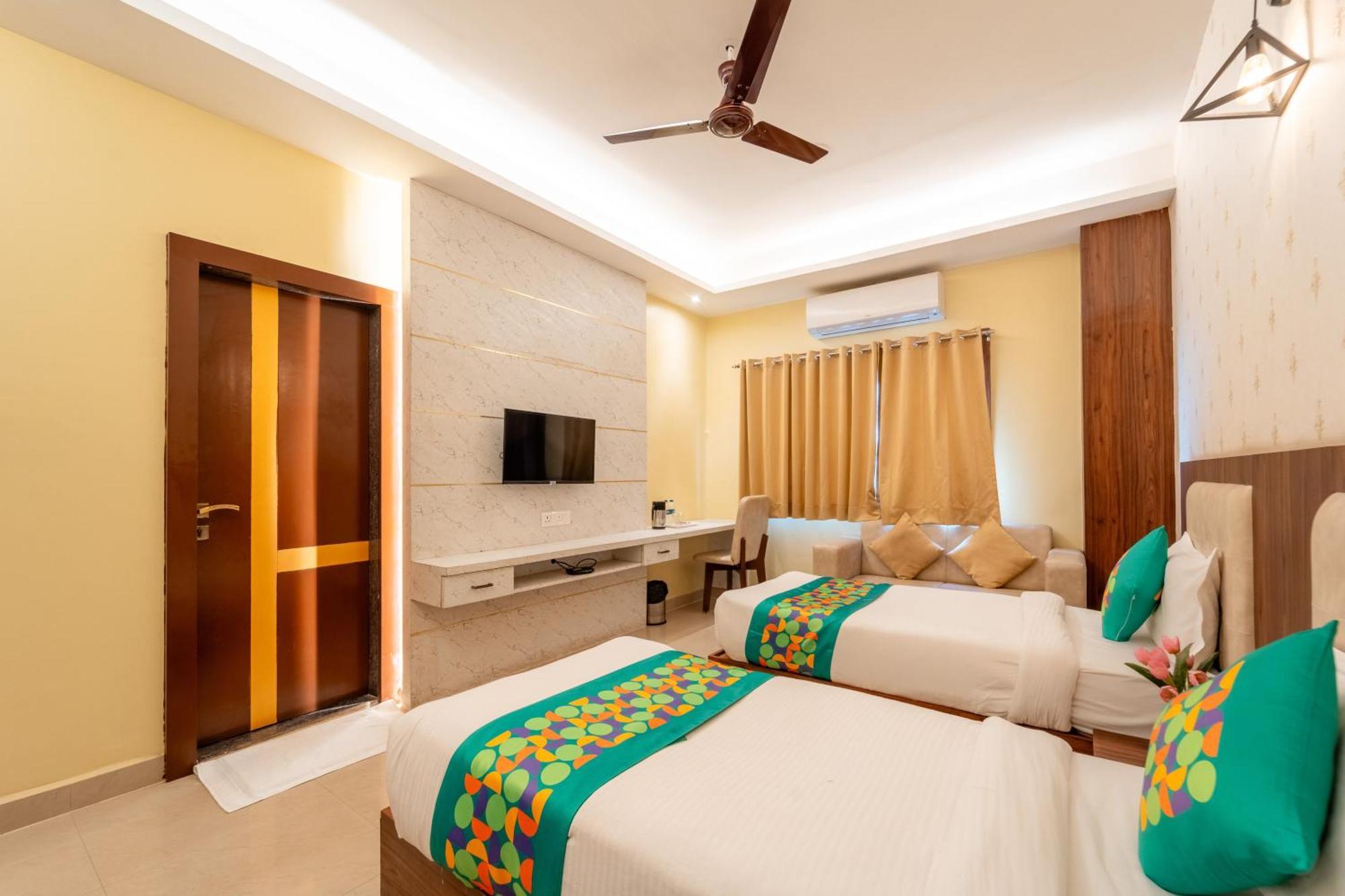 Treebo Premium Zorba Hotel โบปาล ภายนอก รูปภาพ