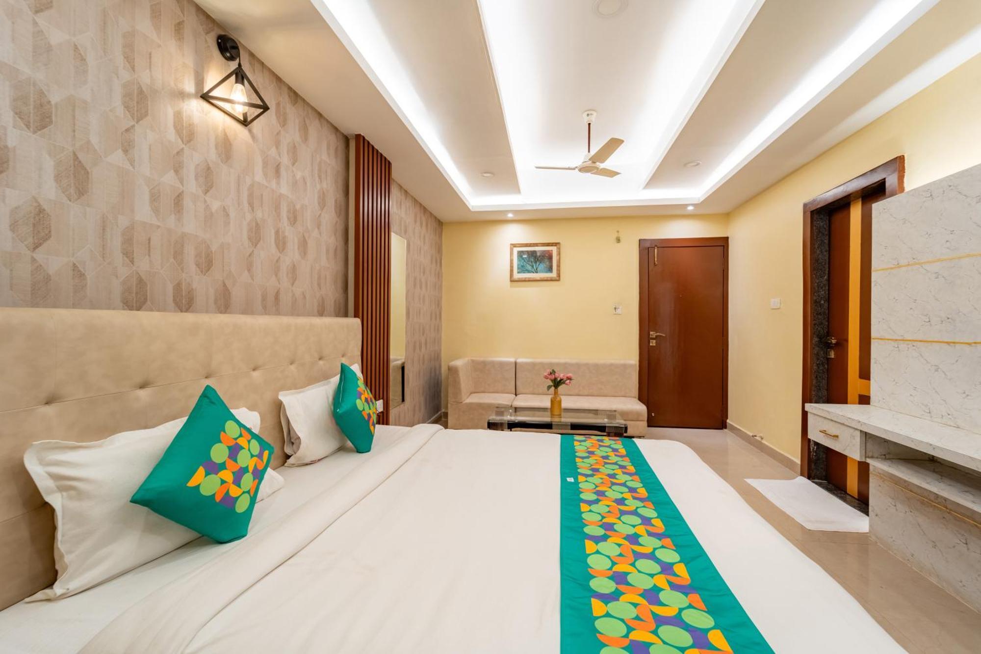 Treebo Premium Zorba Hotel โบปาล ภายนอก รูปภาพ
